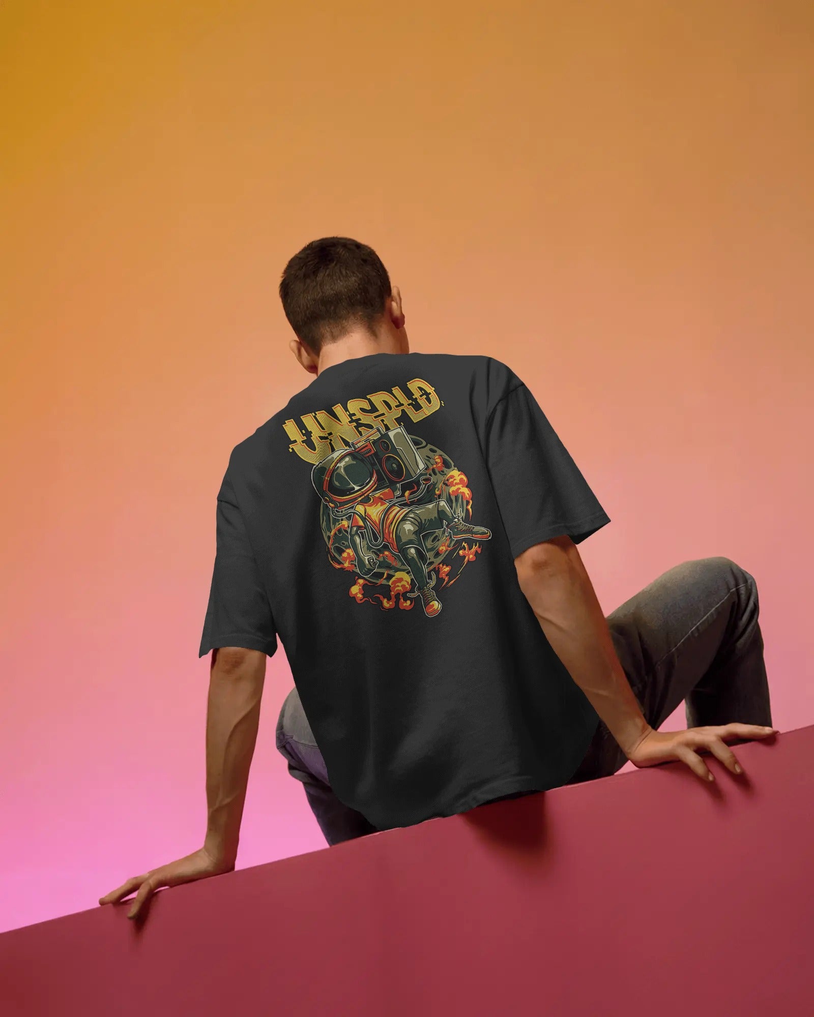 Men's Boxy T-Shirt – Astronaut Moon Design, Streetwear Fit